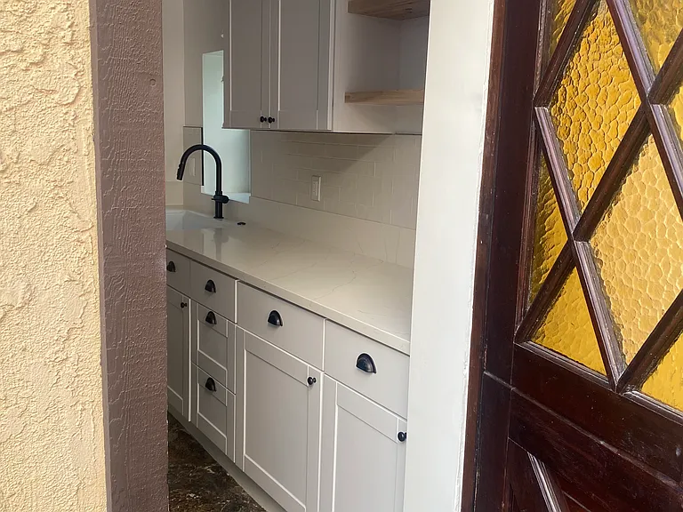 2410 Palm Dr #C — Photo 15