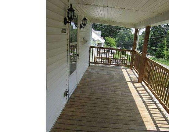 5th image of 1105 Haines Ave