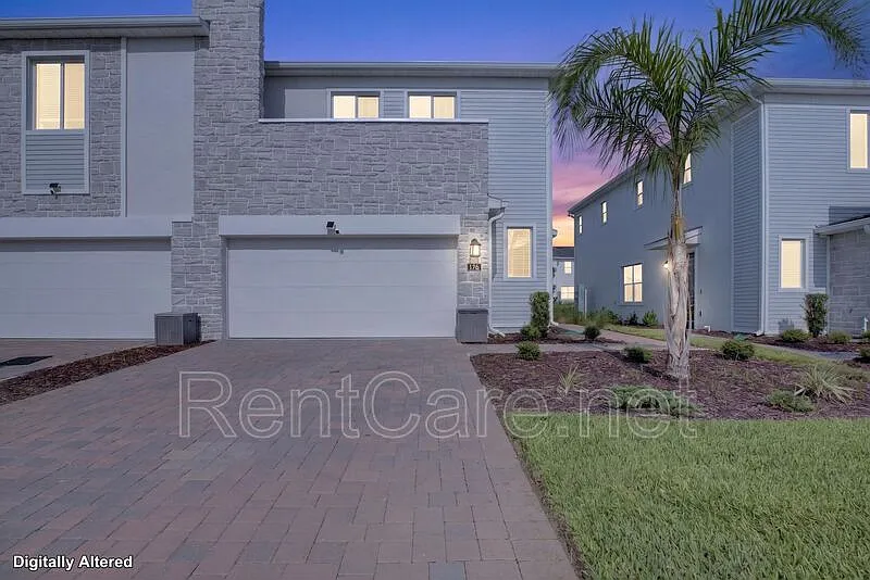 3 bed, 2.5 bath, 1988 sqft, $2,350 — Photo 2