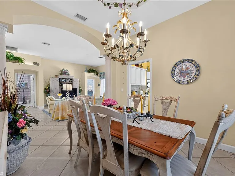 2317 Island Cove Cir — Photo 13