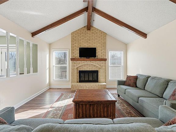 5th image of 7909 N Michigan Ave