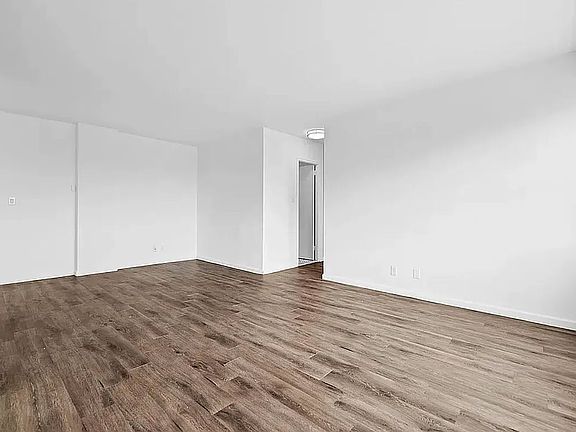 5th image of 620 Lenox Ave APT 15S
