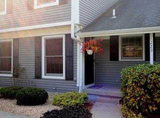 1223 Chartwell Carriage Way N, East Lansing, MI