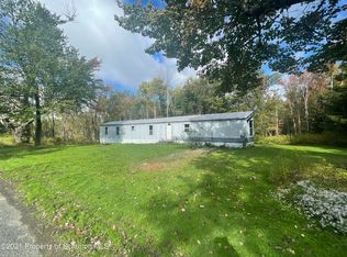 173 Pierce Rd, Carbondale, PA 18407