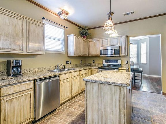 5th image of 222 Lake Wichita Dr