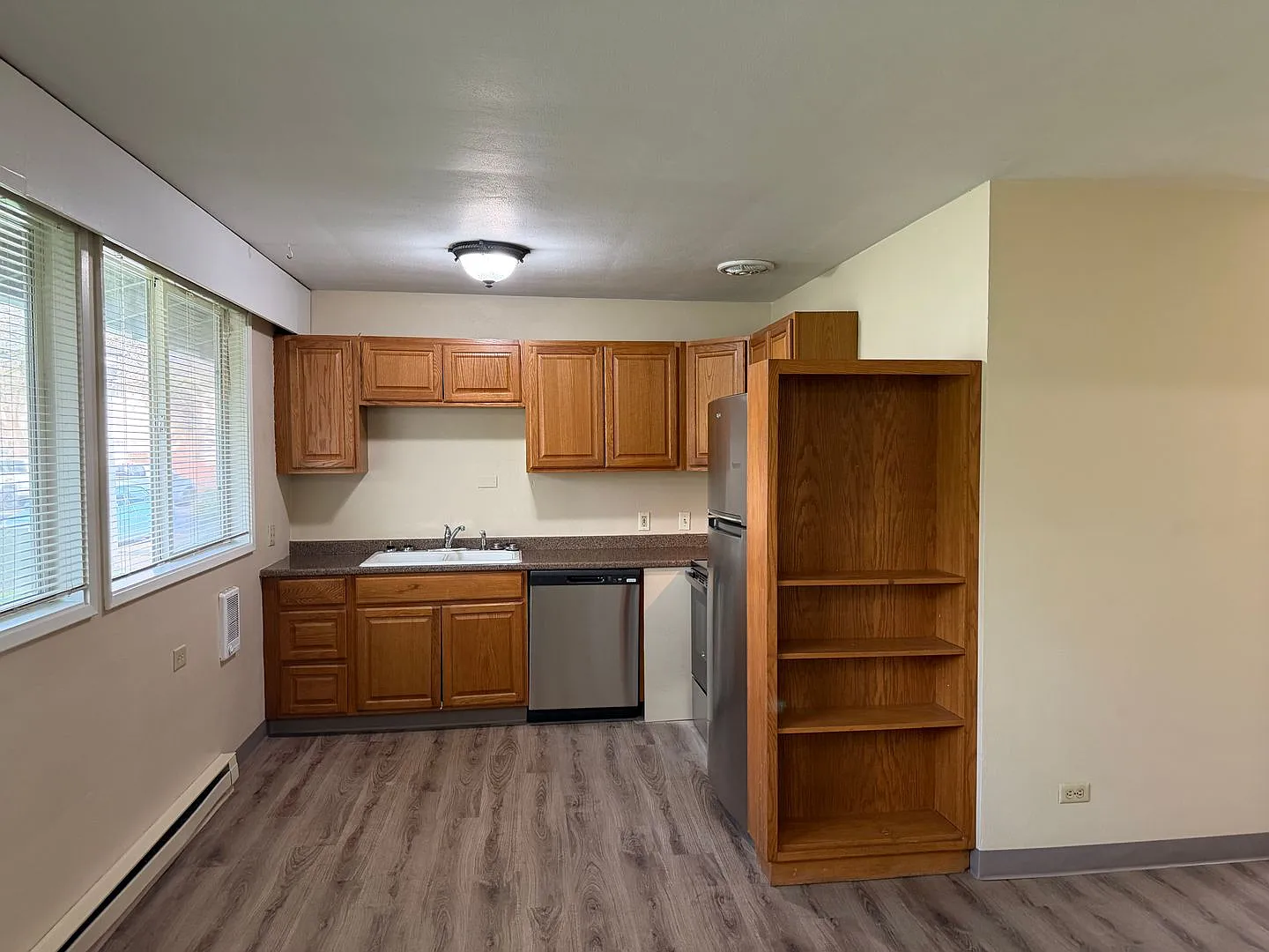 Updated 2 bedroom 1 bath duplex in Eugene! — Photo 3