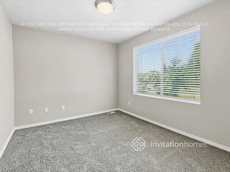 9513 10th Ave E — Photo 10