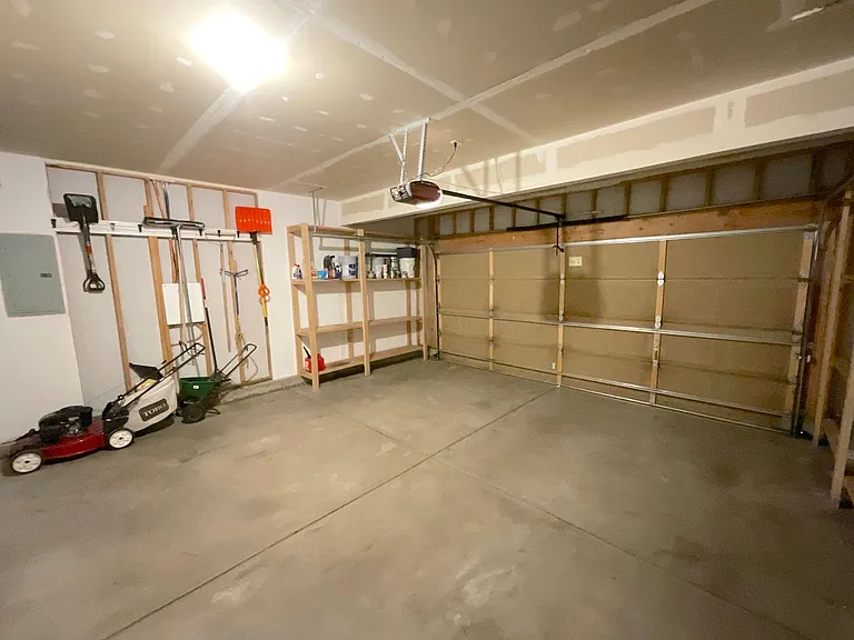 7168 Prairie Wind Dr — Photo 25