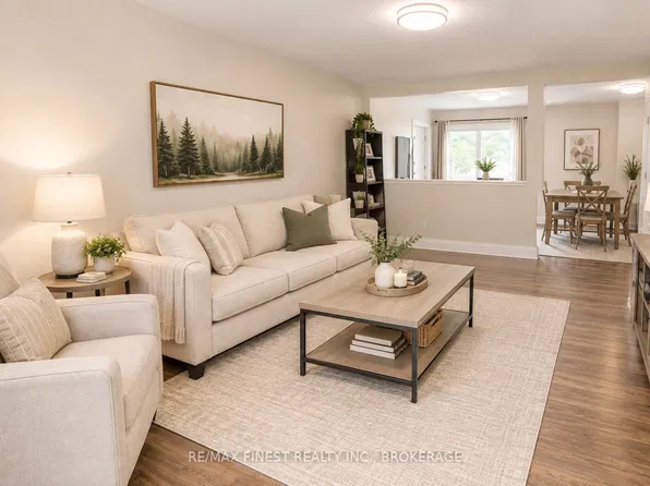 227 Victoria Ave, Gananoque, ON K7G 2S3