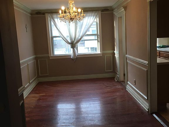 3rd image of 6142 Montague St