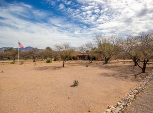 1 Chico Ct, Tubac, AZ 85646