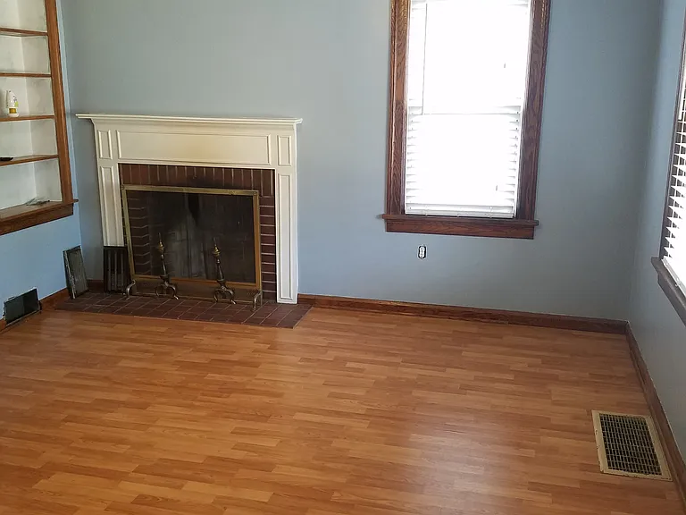 240 N Harmony St — Photo 15