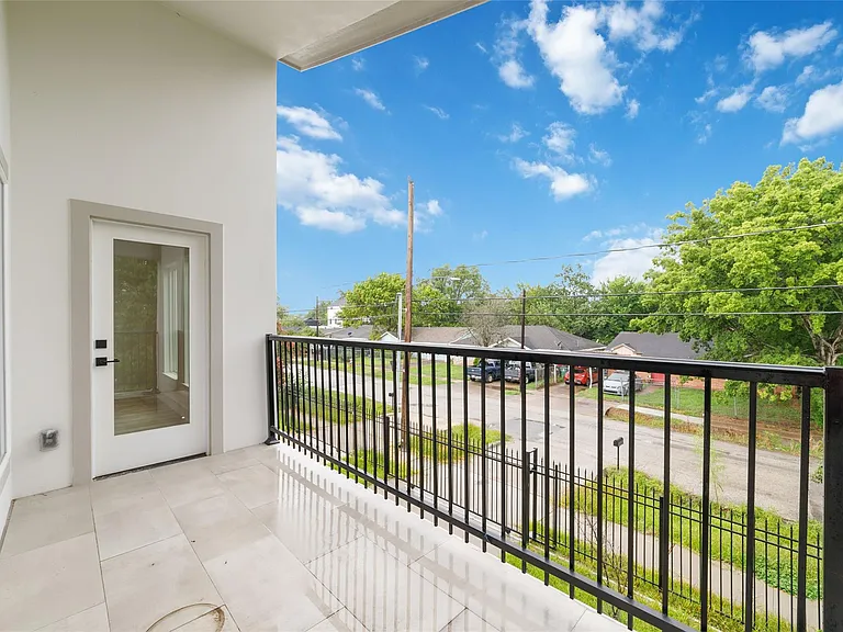 6717 England St — Photo 25