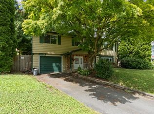 11829 218th St, Maple Ridge, BC V2X7W1