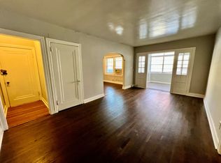127-129 E 46th St #1, Kansas City, MO 64112