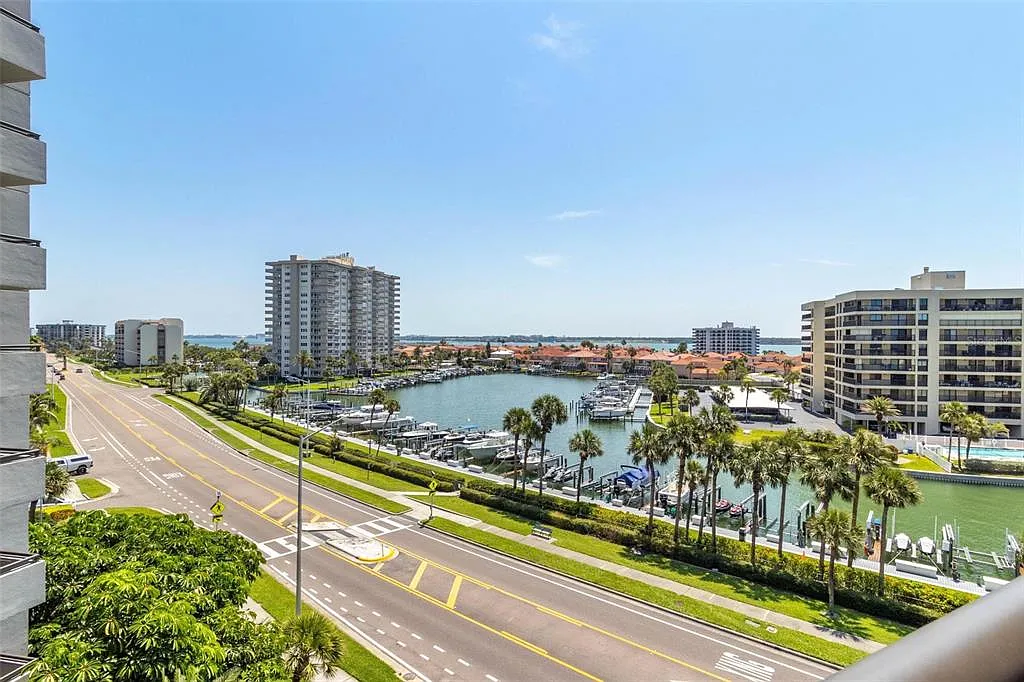 2 bed, 2.0 bath, 1610 sqft, $5,500 — Photo 1