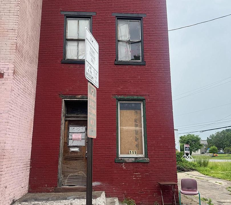 1st image of 111 Vine St