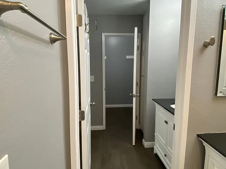 6052 Rancho Mission Rd #400 — Photo 15