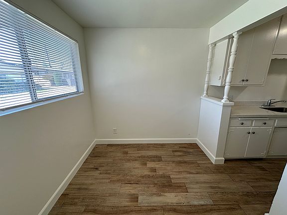 4th image of 1162 W Stoneridge Ct APT A