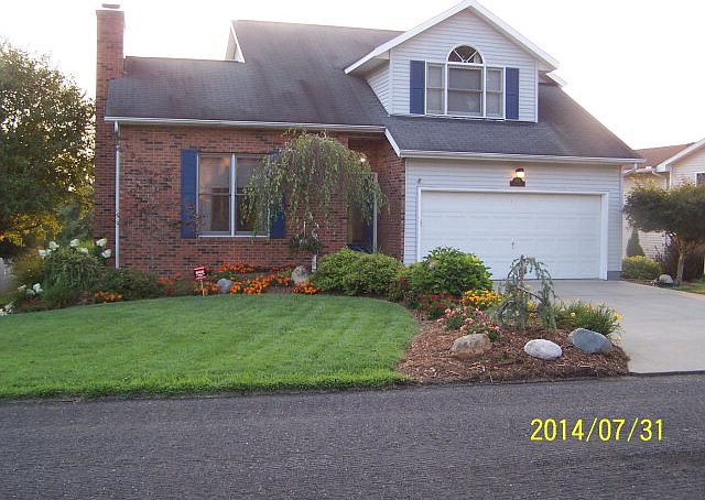 1st image of 401 Edmond Dr
