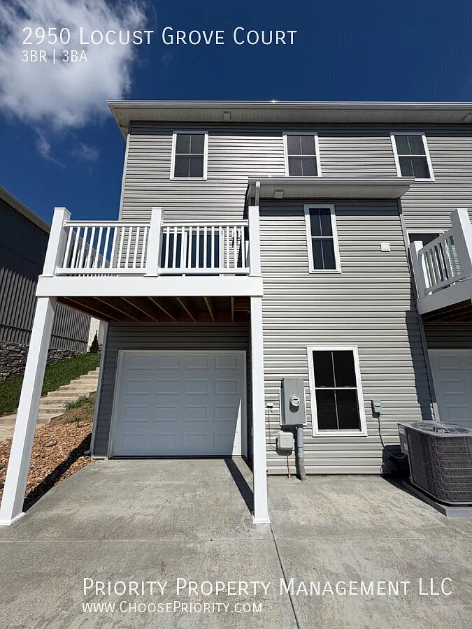 Newly Built Modern 3-Bedroom, 2.5-Bath Townhouse with Garage in Harrisonburg's Locust Grove Commu... — Photo 2