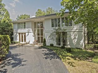 21121 Shaker Blvd, Shaker Heights, OH