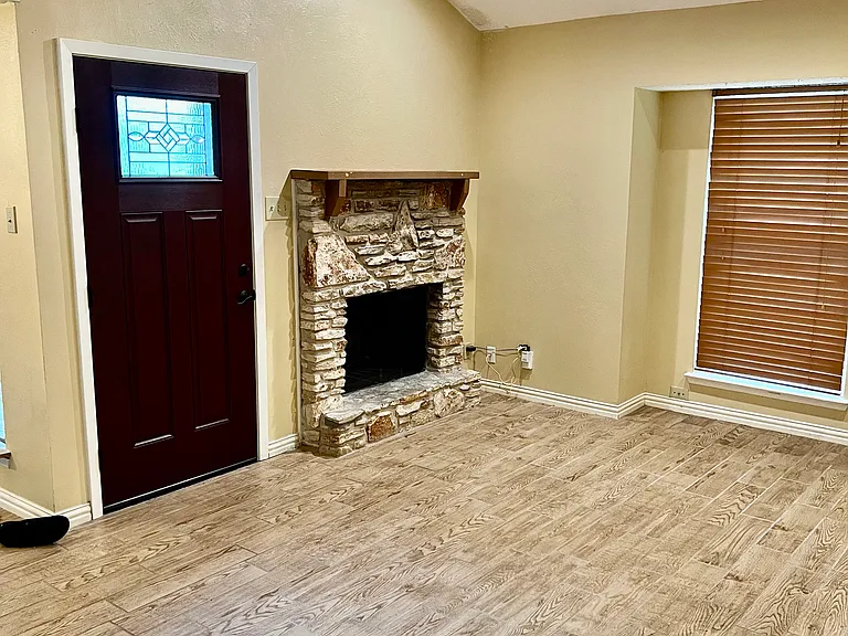 1742 Timberwood Dr — Photo 16