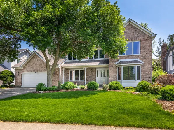 1620 Chippewa Dr, Naperville, IL 60563