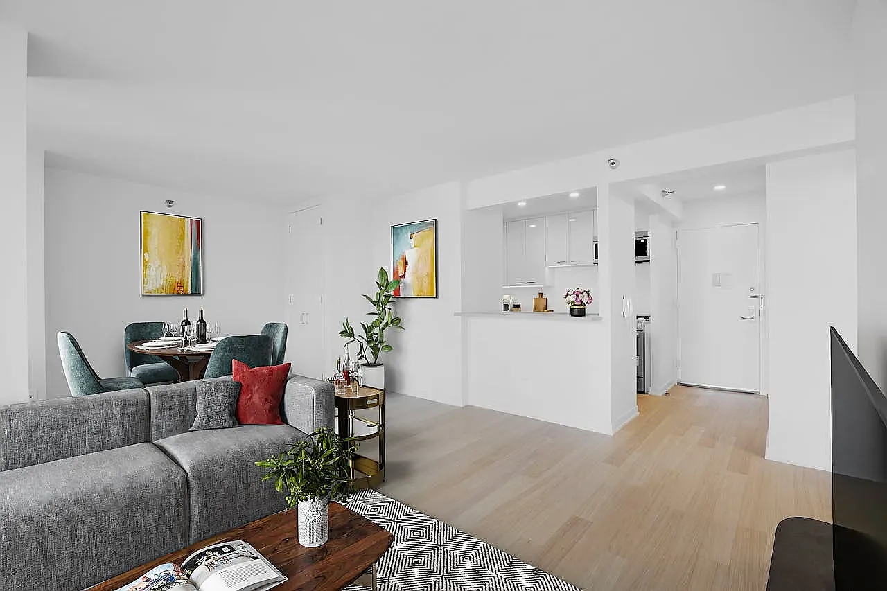 75 West End Avenue — Photo 3