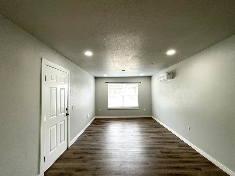 Heritage Heights Apartments — Photo 9
