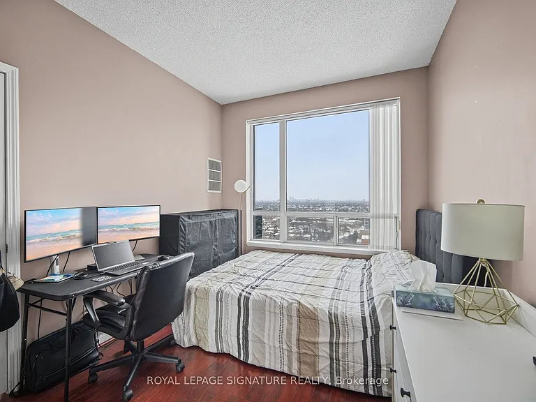 153 Beecroft Rd N #Penthouse 109 — Photo 19