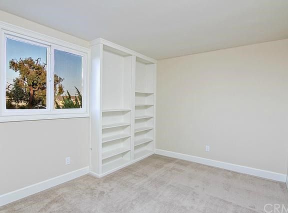 5th image of 517 Susana Ave