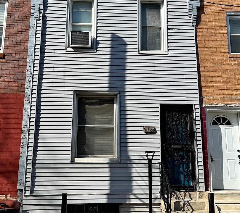 1st image of 3124 N Stillman St