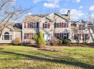 3 Sarah Dr, Oxford, CT 06478