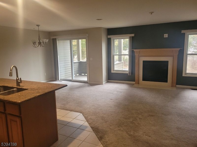1st image of 5 Cornwall Ct