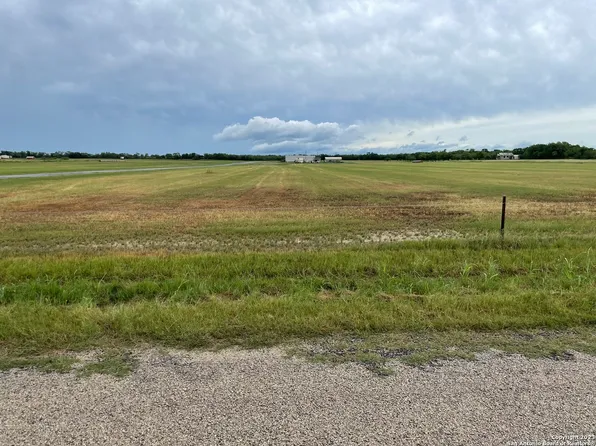 119 Airpark Dr LOT 4, La Vernia, TX 78121