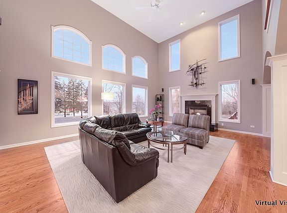 2nd image of 6726 Lakeview Ct