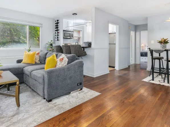 116 Lee Ave APT 204, Takoma Park, MD 20912