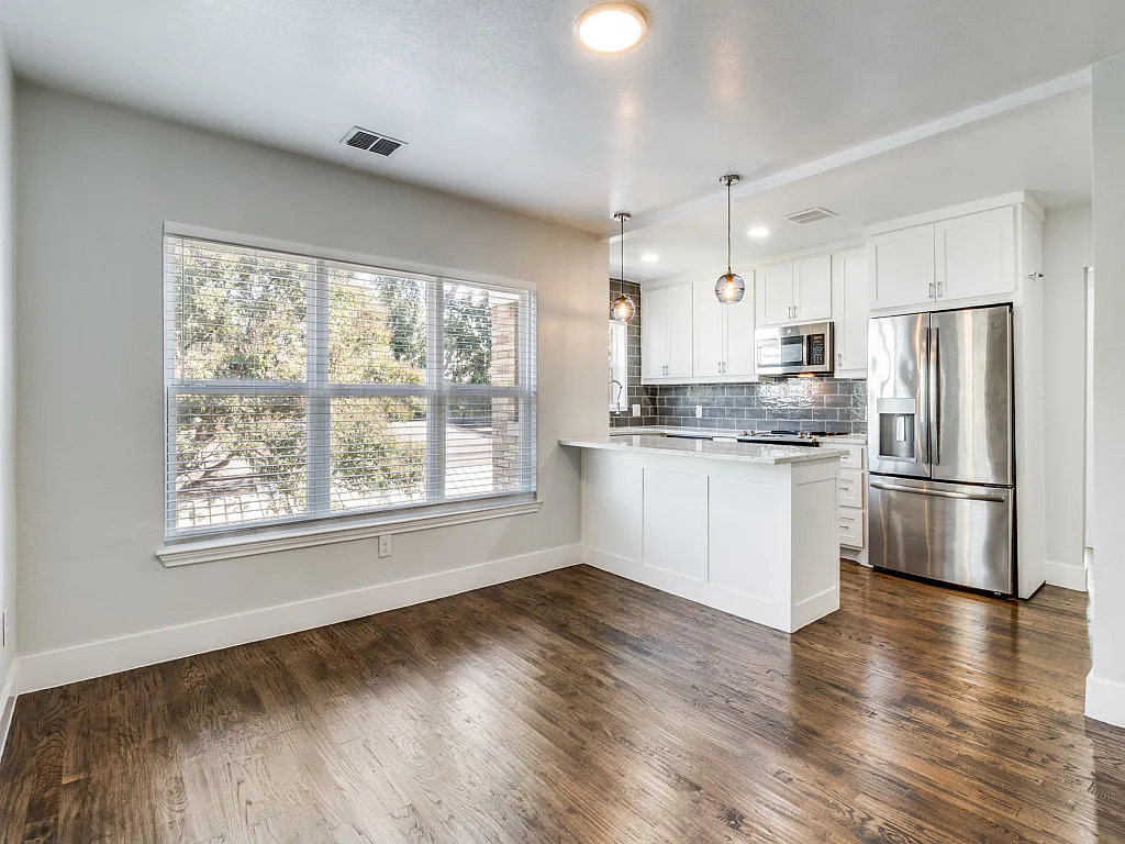 1 bed, 924 sqft, $1,450 — Photo 4