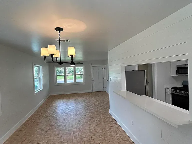 1004 Wilson Dr — Photo 8