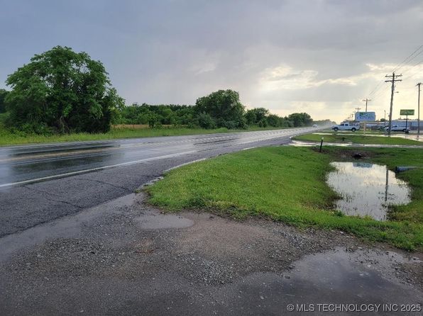 9 Highway, Eufaula, OK 74432