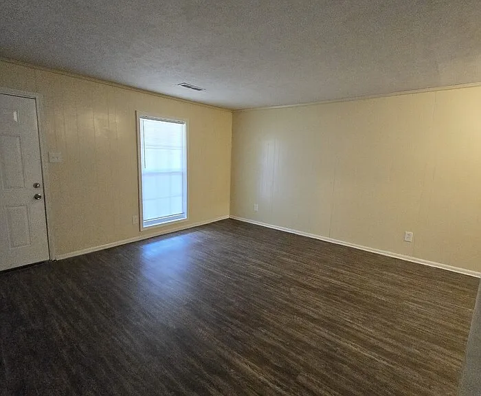 6104 Oakwood Cir SW — Photo 6