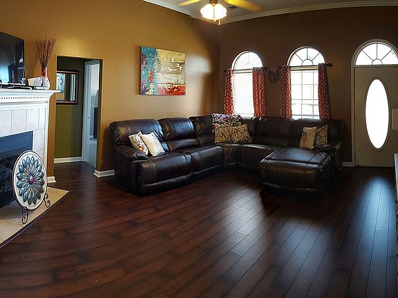 2nd image of 2771 Pinnacle Dr