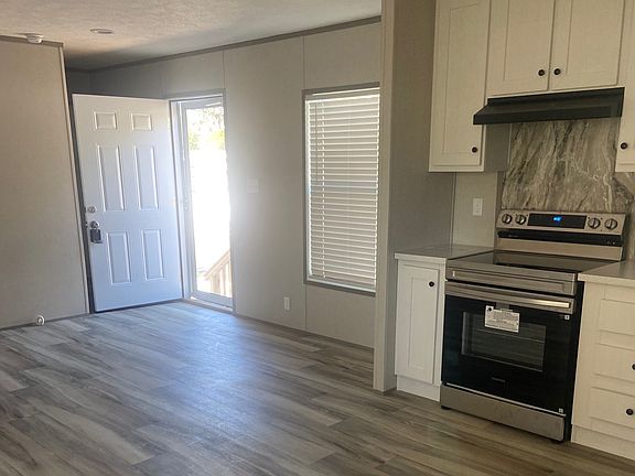 4th image of 811 Walker Dr #59
