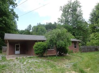 54 Clarence Hall Rd, Sylva, NC 28779
