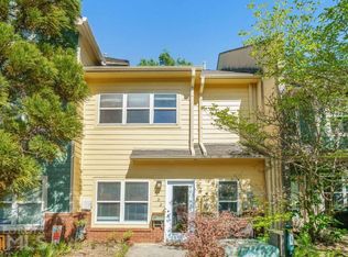 1502 Dancing Fox Rd, Decatur, GA 30032