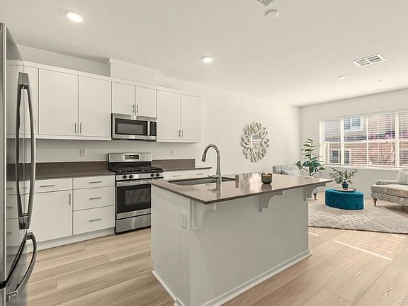 5th image of 355 Citrine Trl