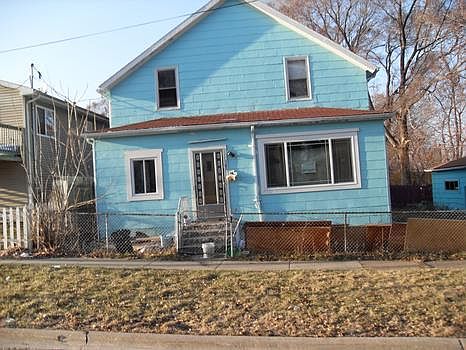 1st image of 142 N Liberty St