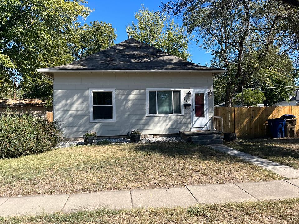 1st image of 400 N Ash Ave