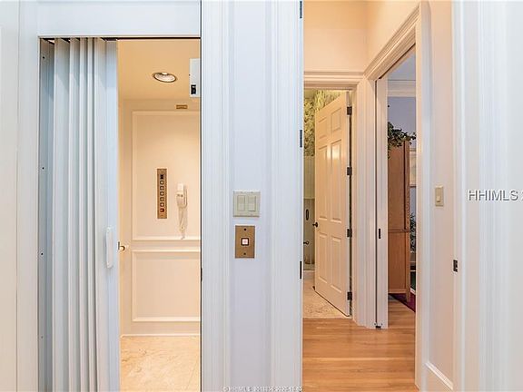 3rd image of 126 S Shore Dr #126
